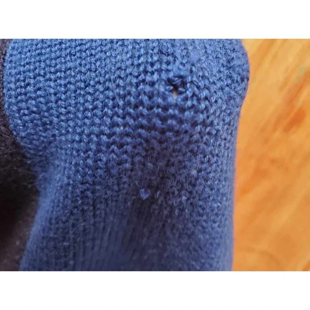 READ Vintage Abercrombie & Fitch Y2K Men's Large V-neck Blue Pullover Sweater‎